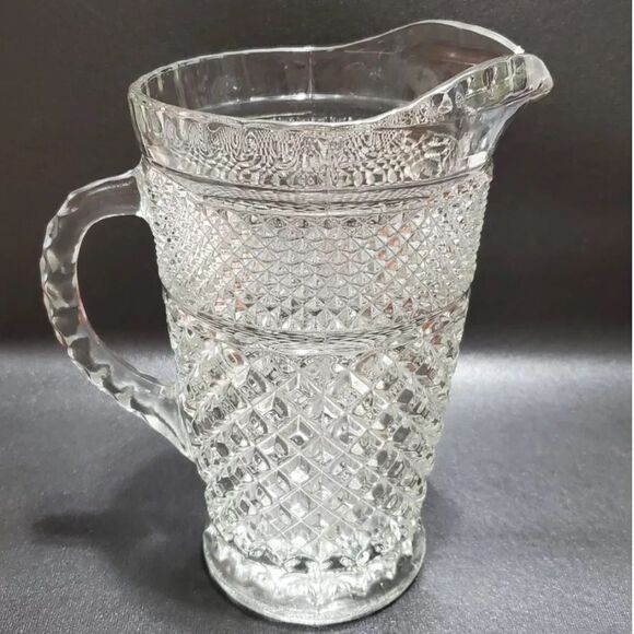 Anchor Hocking Wexford Pattern 64 oz  Pitcher, Large Clear Glass 9.5" Tall - Picture 2 of 6